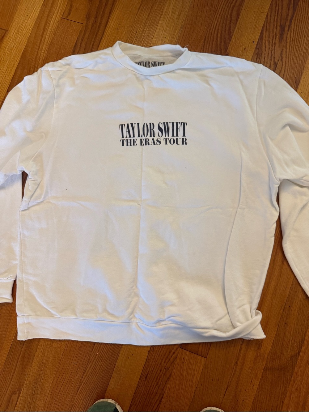 Taylor Swift The Eras Tour White Crewneck Sweatshirt Size M